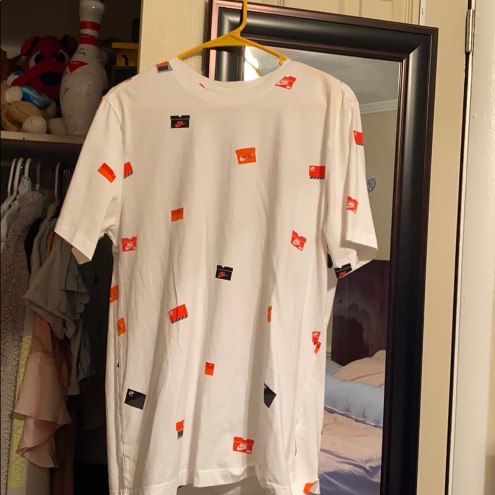 Nike tee shirt